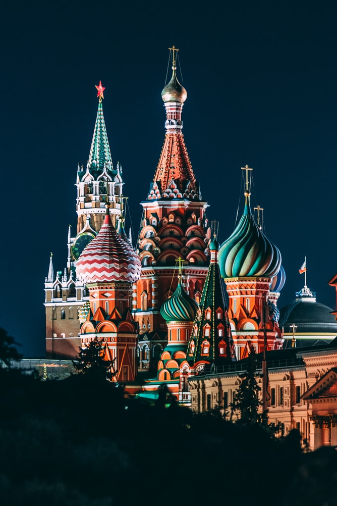 photo-1512495039889-52a3b799c9bc Russie